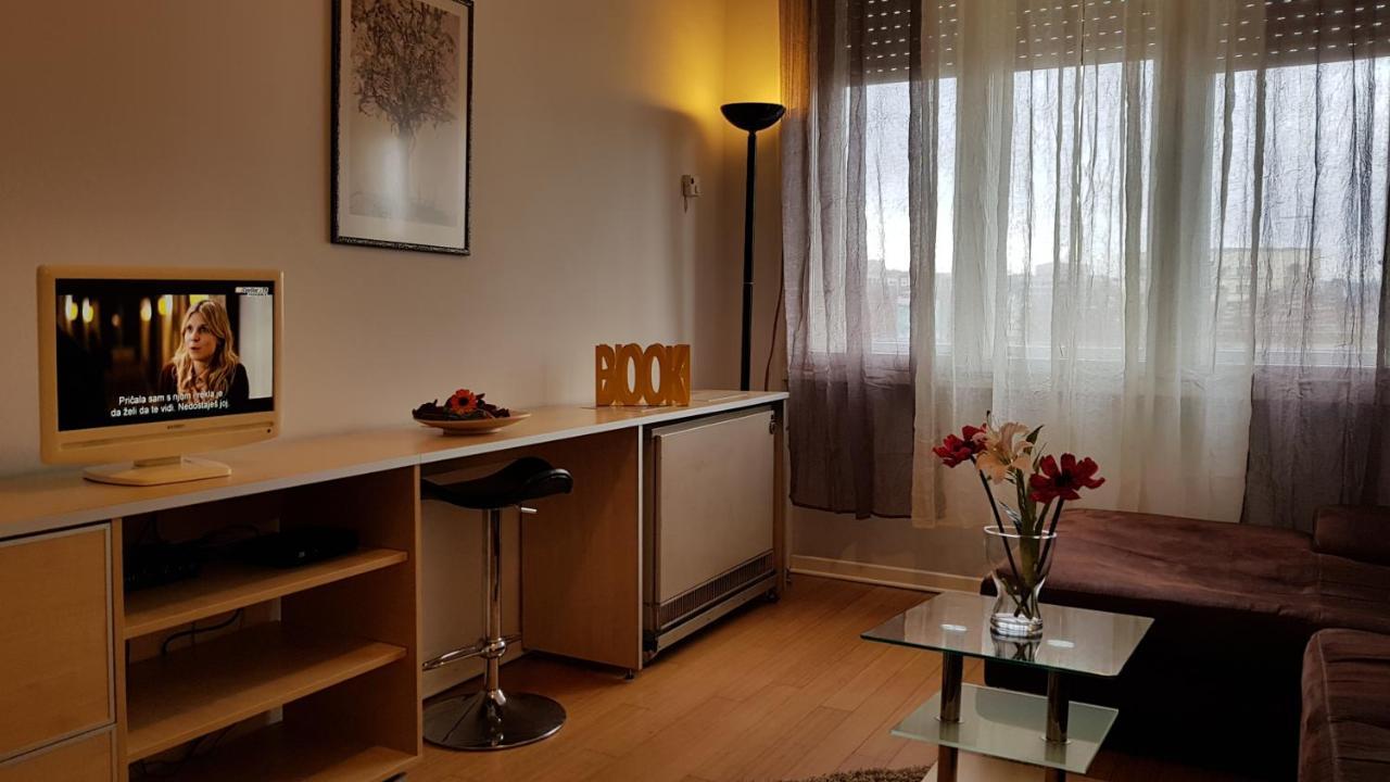 Downtown Belgrade Hostel And Apartments Exterior foto