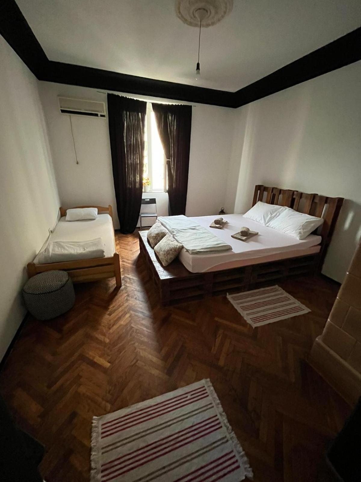Downtown Belgrade Hostel And Apartments Exterior foto